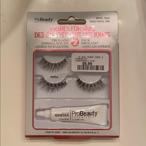 🍀$5🍀 2 Eyelash Sets & Glue
